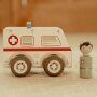 Little Dutch Holz Krankenwagen mit Figur