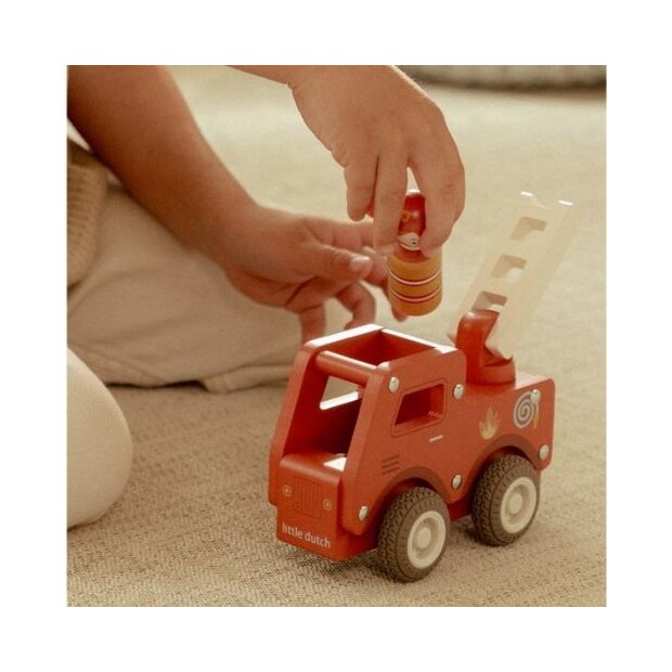 Little Dutch Holz Feuerwehrauto mit Figur