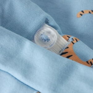 name it Shorts Tiger - airy blue tiger