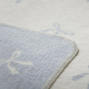 DF Babydecke - Schleifchen hellblau 70x90cm