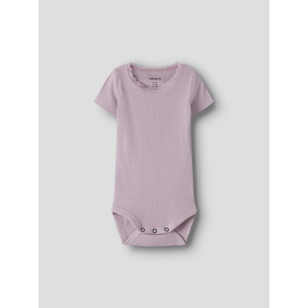 name it Kurzarm Body Fragrant Lilac