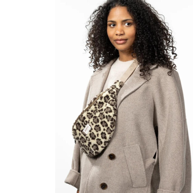 Barts Damen Bugbane Bumbag Bauchtasche aus Kunstpelz - print beige Leopard