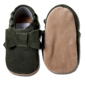 Krabbelschuhe Schleife Wildleder Oliv von HOBEA